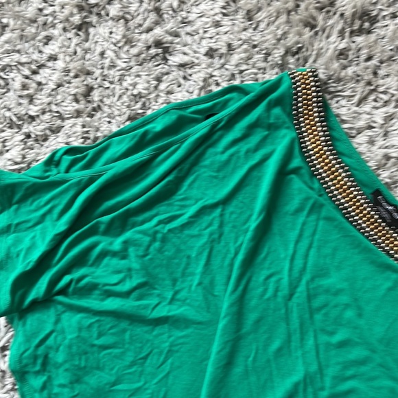 bebe size small one shoulder, cold shoulder top. - Picture 3 of 3